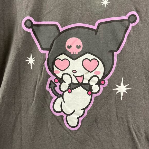 Kuromi Shirt by Sanrio Bioworld Skull Devil Satan Tail Small Graphic Fitted - Picture 1 of 6